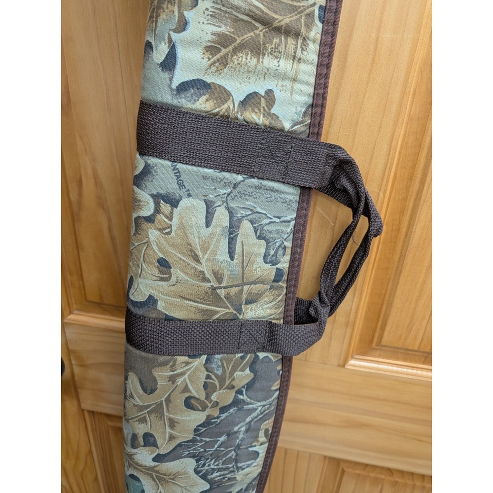 Camo Print Padded Rifle Holder 52" Length Full Zip Hunt Leather Loop Double Hook - Picture 4 of 6
